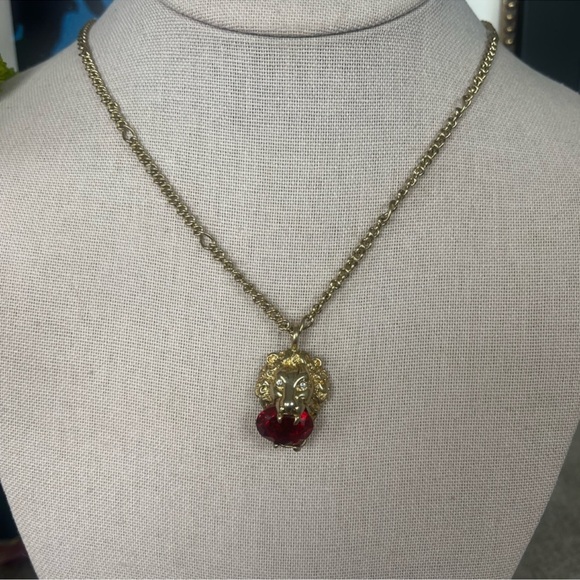 AUTHENTIC - Gucci Necklace Gold Metal Lion Head Red Crystal Pendant - Picture 5 of 11